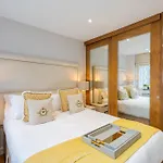Modern 2Bd Apartment With Ac And Harrods View