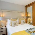 Modern 2Bd Apartment With Ac And Harrods View